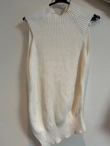 면과 캐시미어의 니트