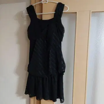 슬리브리스 원피스