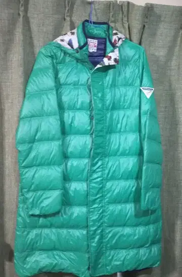 21일까지 가격 인하! (새상품급) 티티카카 다운 자켓 그린 계열 L