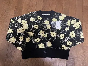 로리즈팜 숏 기장 가디건 꽃무늬 새상품