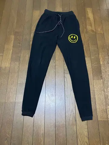 ZUMBA 정품 스마일리 페이스 조거 팬츠 (블랙 XS)