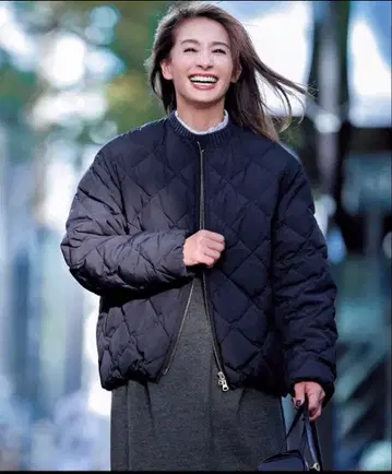 [ TAION x UNFILO ] 퀼팅 다운 숏 기장 블루종