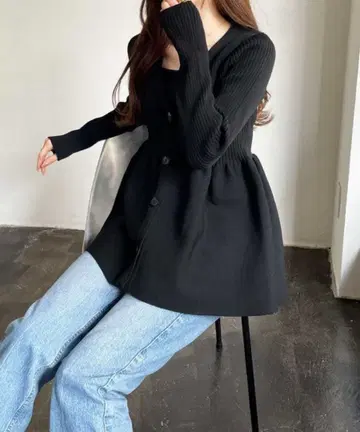 YOUING. 유잉 슬림 페플럼 리브 가디건