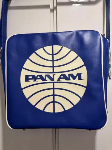 팬암 숄더백