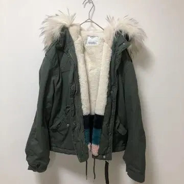 올리브 그린 모즈 코트 플리스 안쪽 퍼 포함