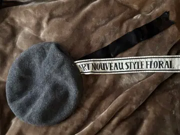 장밋빛 모자 택 베레모