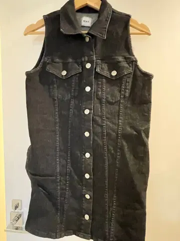 [ 한정판 판매 ] W.W.G 블랙 데님 슬리브리스 자켓