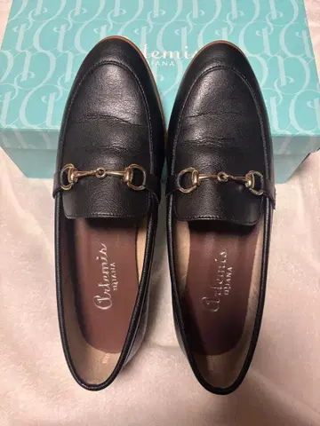 다이애나 비트 로퍼 23.5 블랙