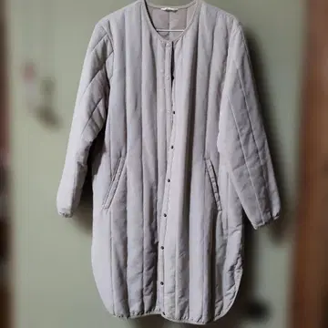 베이지 롱 기장 퀼팅 자켓