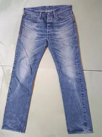 더블 웍스 DOBBLEWORKS 슬림 테이퍼드 데님