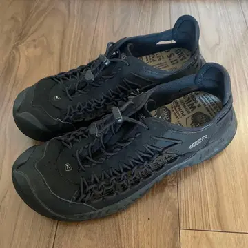 KEEN UNEEK 샌들 28.0cm