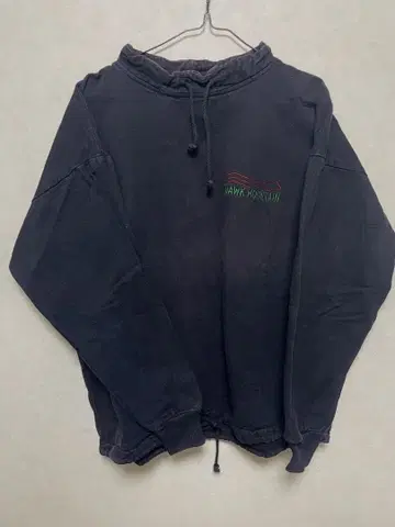 후드 부착 블랙 맨투맨