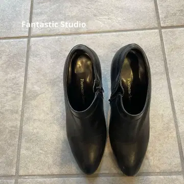 판타스틱 스튜디오 블랙 지퍼 부티