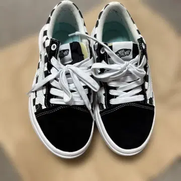 컨디션 최상 vans 라이트 올드스쿨 체커