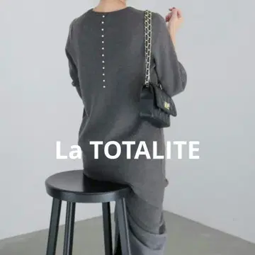 라토타리테 16G 스무스 펄 니트 원피스 그레이