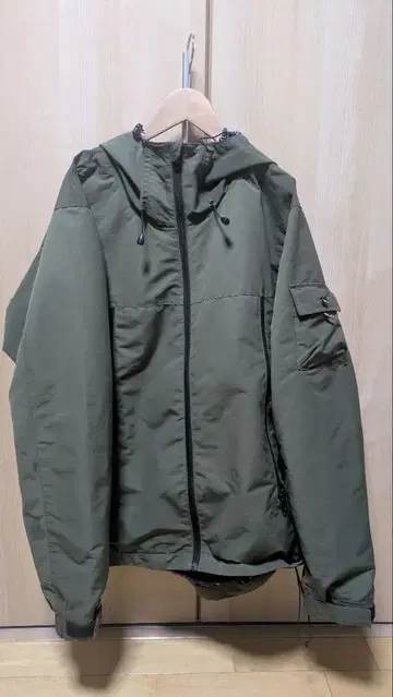 BEAMS HEART 후드 부착 나일론 자켓 L 사이즈 올리브