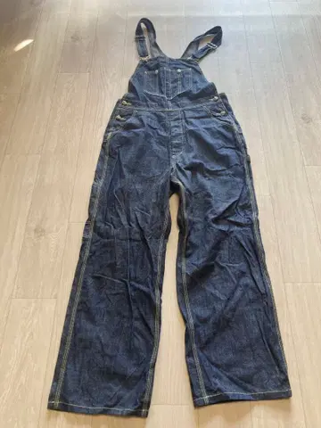 다크 데님 프레임 자수 오버롤