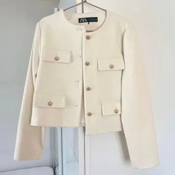 [미사용 택 포함] ZARA 노카라 자켓 골드 버튼 화이트