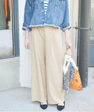 SLOBE IENA 컬러 와이드 팬츠 베이지 계열 사이즈 40