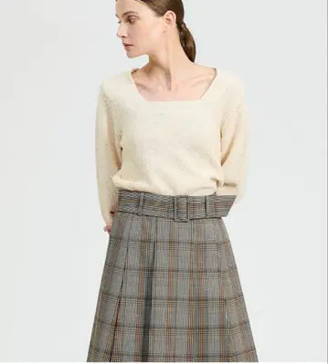 에스트네이션 정가 24,200엔 2way 스팽글 니트