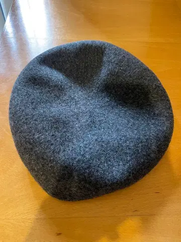 CA4LA 그레이 베레모