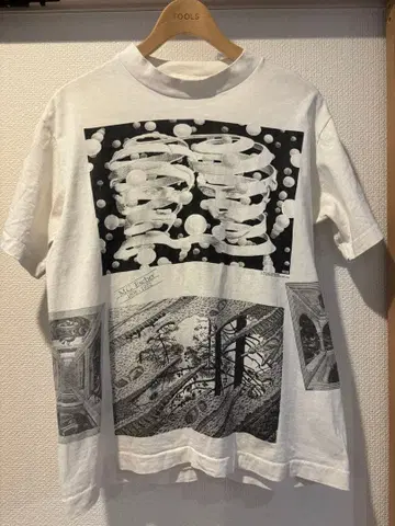 90s M.C. 에셔 아트 프린트 티셔츠