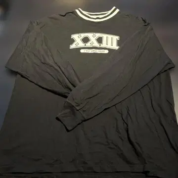 XXIII 프린트 블랙 긴팔 티셔츠