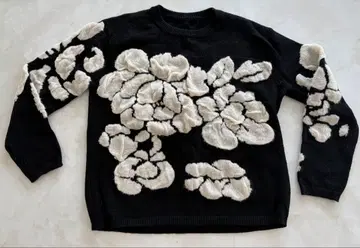 미사용 새상품 생일 농구화 세련된 꽃무늬 자수 스웨터 블랙