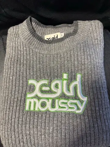 moussy Xgirl 콜라보 니트