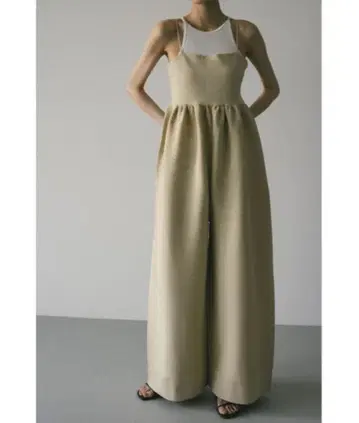 STYLEMIXER 베이지 슬리브리스 와이드 레그 올인원