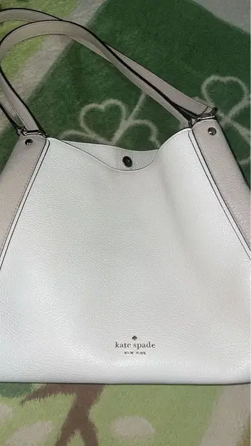 케이트 스페이드 화이트 토트 가죽 백