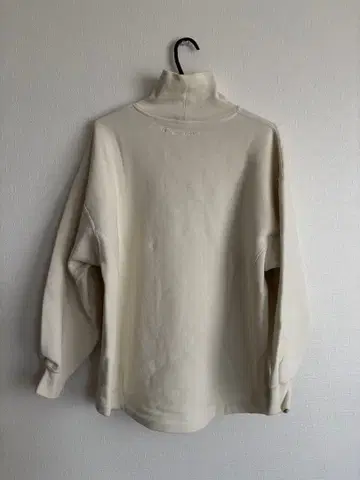 Champion 하이넥 트레이닝복 아이보리