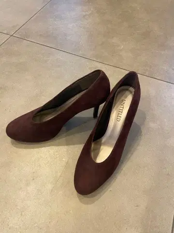 UNTITLED 버건디 하이힐 23.5cm