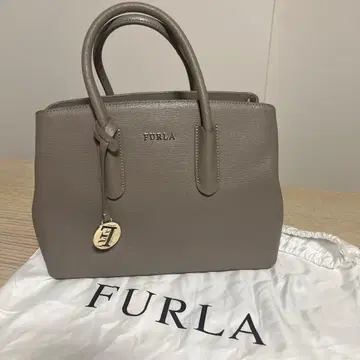 FURLA 그레이 백 [ 숄더 스트랩, 복조리 파우치 포함 ]