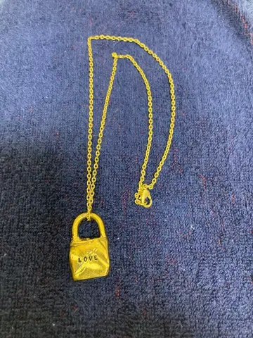 세르주 트라발 목걸이 자물쇠