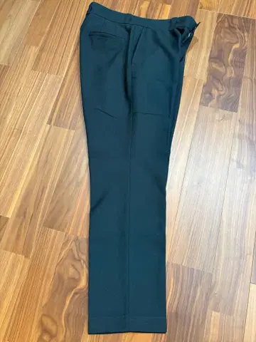 EDIFICE 다크 그린 슬랙스