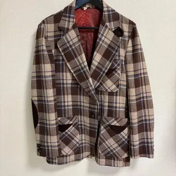 구제 의류를 좋아하는 분들을 위한 체크 무늬 자켓