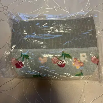 [ 택 포함 미사용품 ] 페이러 체리 파우치