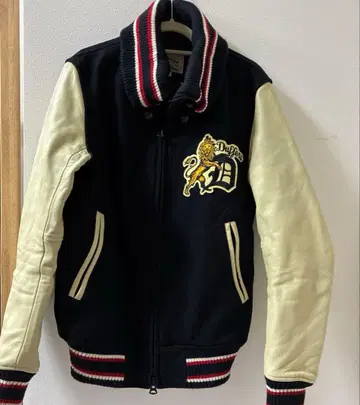 더퍼센트 오브 조지 바시티 자켓 S 사이즈