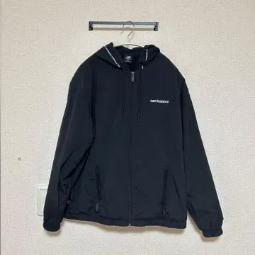 뉴발란스 여성용 상의 점퍼 블랙