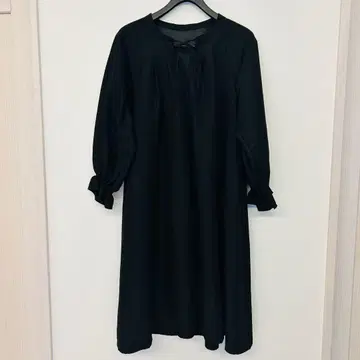 심플리시떼 블랙 A라인 원피스