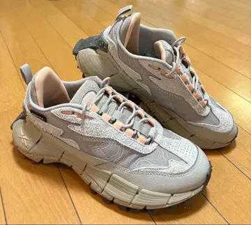 Reebok 지그키네티카 스니커즈 24.5