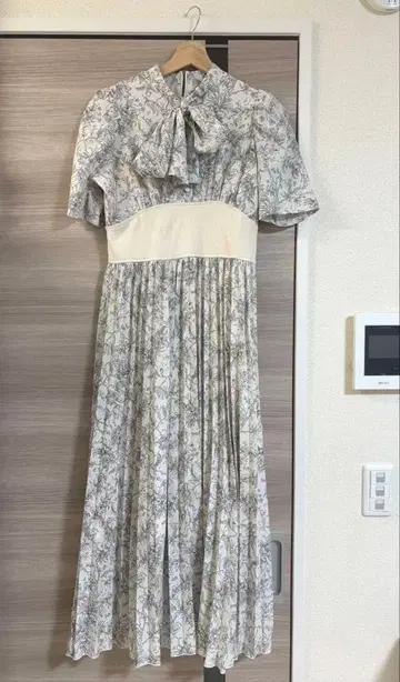 허리 리브 반팔 원피스 안미르