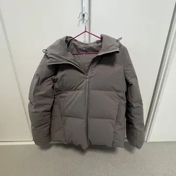 UNIQLO 심리스 다운 파카 그레이
