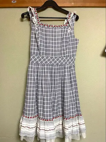 시크릿허니 체크 무늬 슬리브리스 원피스