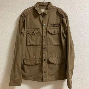 XL 사이즈 새상품급 ZARA 카키 밀리터리 자켓 아우터