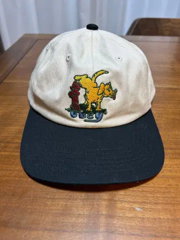 Obey 자수 야구 모자 베이지/블랙