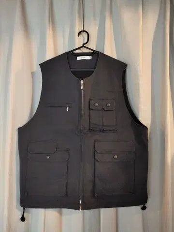 SUBTLE 블랙 베스트 4 포켓