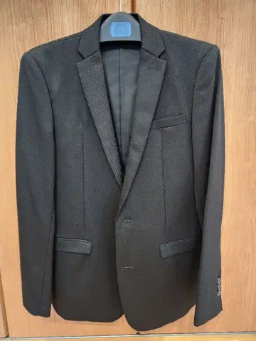 Lounge Lizard 블랙 테일러드 자켓