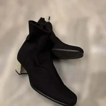 t.inaba 스트레치 소재 부츠